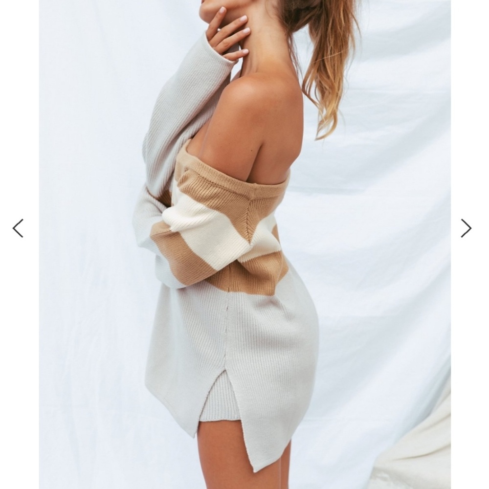 ***NWT***SaboSkirtOff Shoulder Colorblock Sweater - Picture 2 of 3